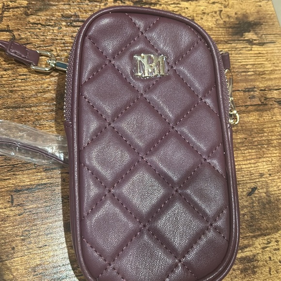 Badgley Mishcka Crossbody Wallet and Cellphone Bag - Picture 2 of 5